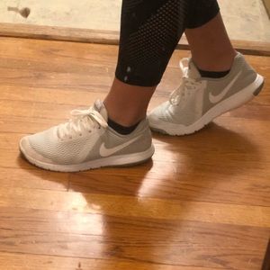 Nike flex experience rn 6